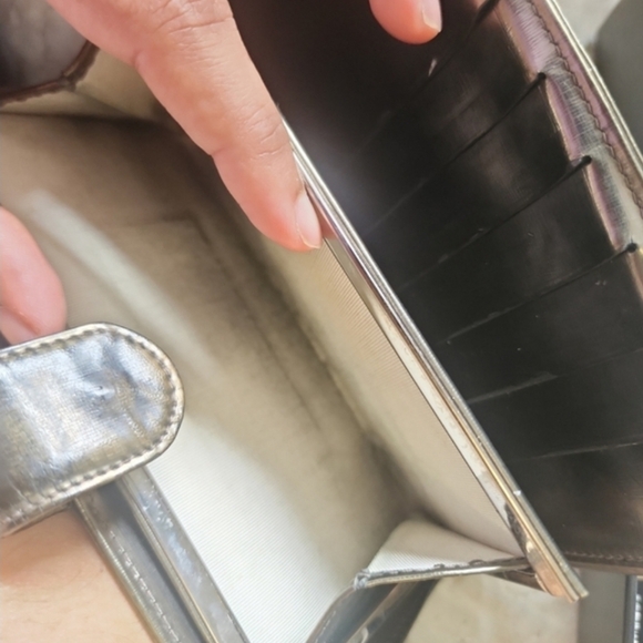 CHANEL Gold Folio wallet with COA - Picture 2 of 6